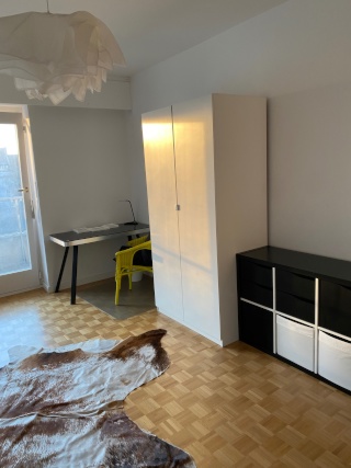 Move-in frei🖤ab November 2025🖤Juwel mit Balkon* Münchner Freiheit-Schwabing *1 Person*Trendviertel* Schwabing ist jung, urban, akademisch und wird's auch bleiben !