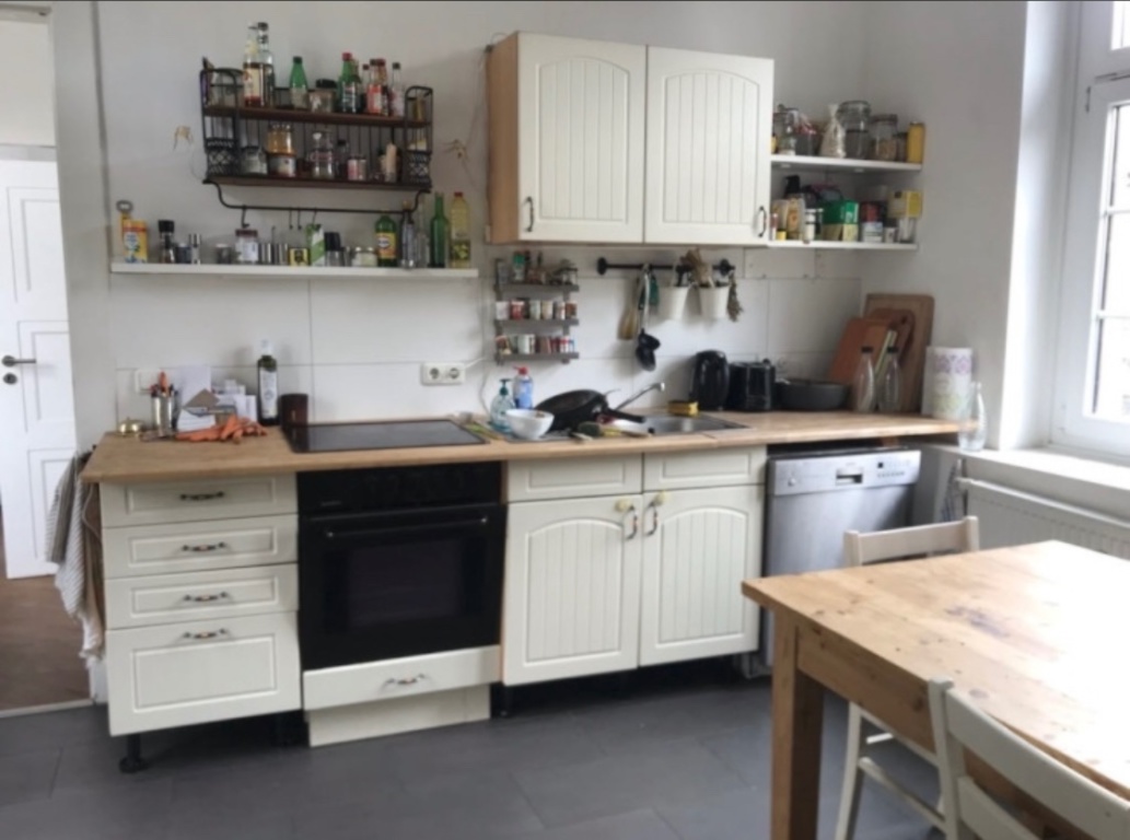 WG-Zimmer Nippes Neusser Str 177 - Küche