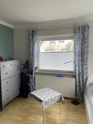 Anzeigenbild: Land-Haus-Wohngemeinschaft: 1-2 Zimmer frei