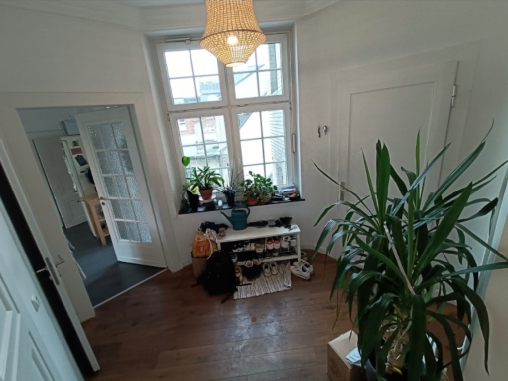 WG-Zimmer Nippes Neusser Str 177 - Eingangsflur