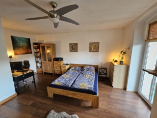 Anzeigenbild: 2 Zimmer + Balkon - möbliert, ruhig und zentral