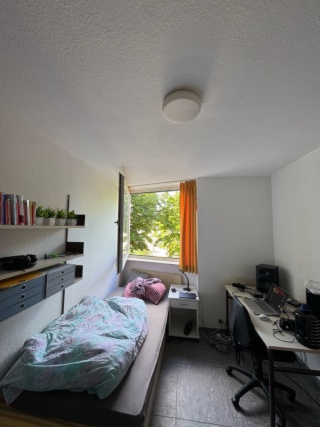 Anzeigenbild: Helle 1-Zimmer Wohnung in ruhiger Lage