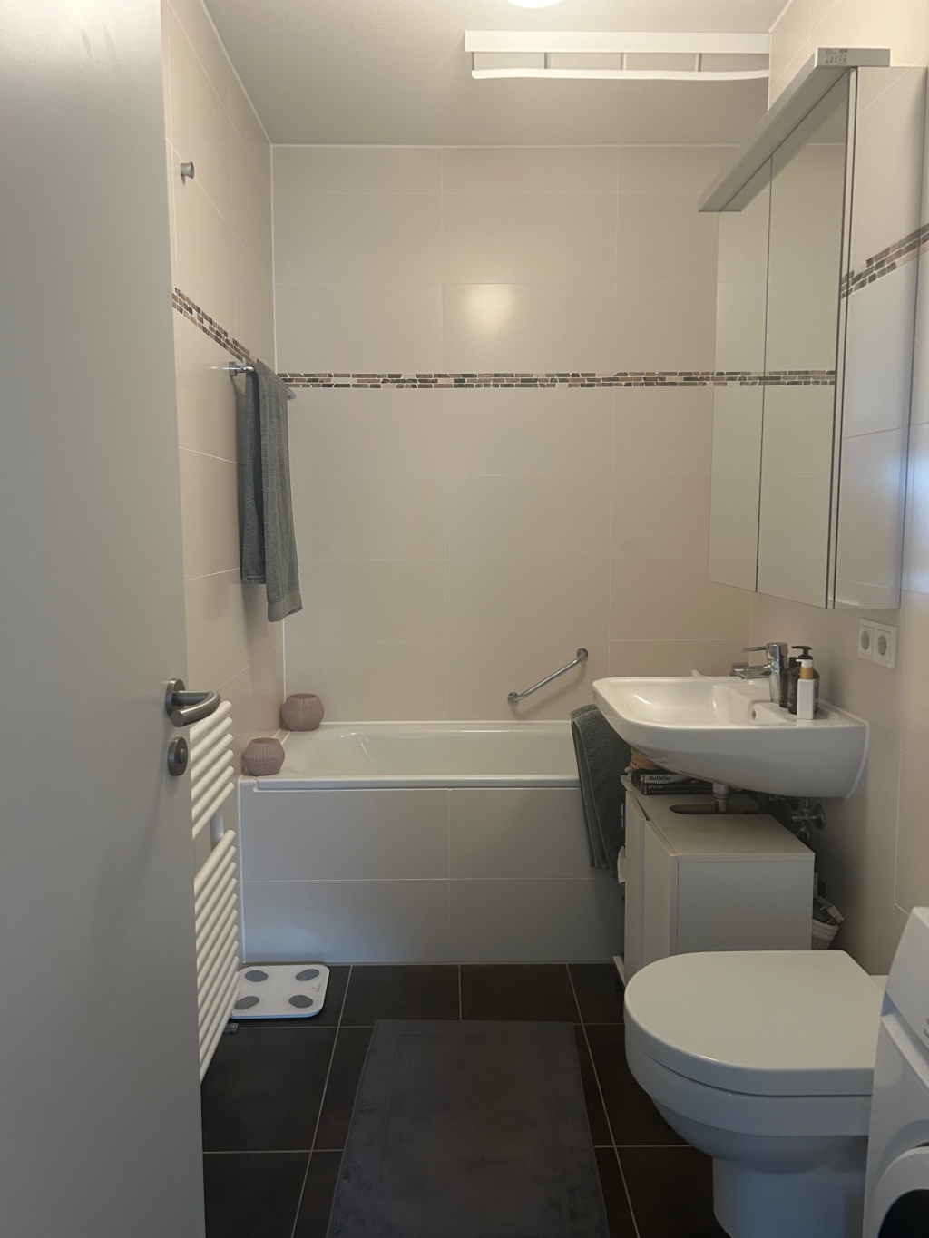 Untermiete für 3 Monate: Moderne 2 Zi-Wohnung mit Balkon in zentraler Lage – Weißenseestraße 124, 81539 München Obergiesing – Vorschaubild 6