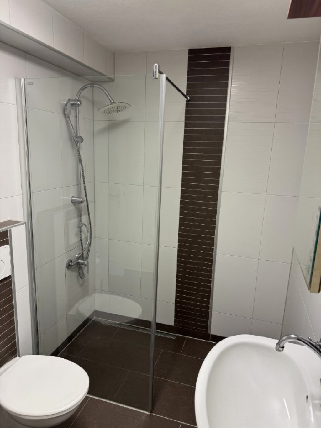 WG - Zimmer / voll Mobliert / – Nordbergstraße 22, 74076 Heilbronn Heilbronn – Vorschaubild 5