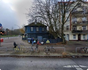 Ad image: Spacious Shared and Private Rooms Available – Borsteler Chaussee 1, Hamburg