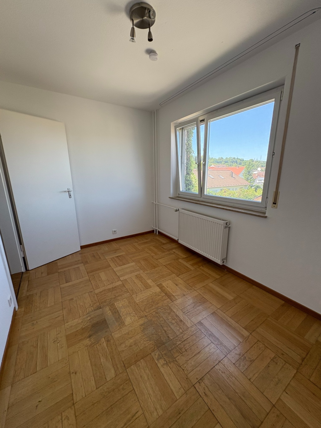 WG-Zimmer Deizisau RuhigesWohngebiet - Das Zimmer
