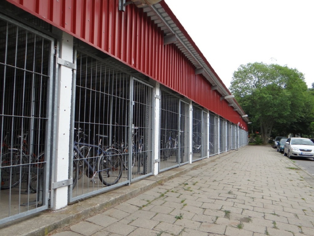 1-Zimmer-Wohnung Greifswald Makarenkostraße 48 - Fahrradabstellplatz
