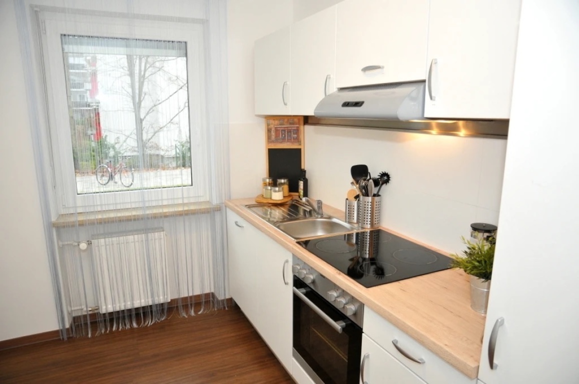 WG-Zimmer Königswiesen-Dechbetten-Großprüfening Boessnerstraße  3d - Küche