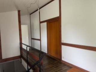 Imagen del anuncio: Hermoso apartamento grande con cocina equipada, baño, aseo de invitados, terraza, jardín, parking desde 01. Octubre 2025 para alquiler