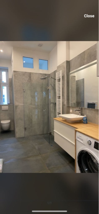 Anzeigenbild: Bright, newly renovated WG-Altbauzimmer in Akazienkiez