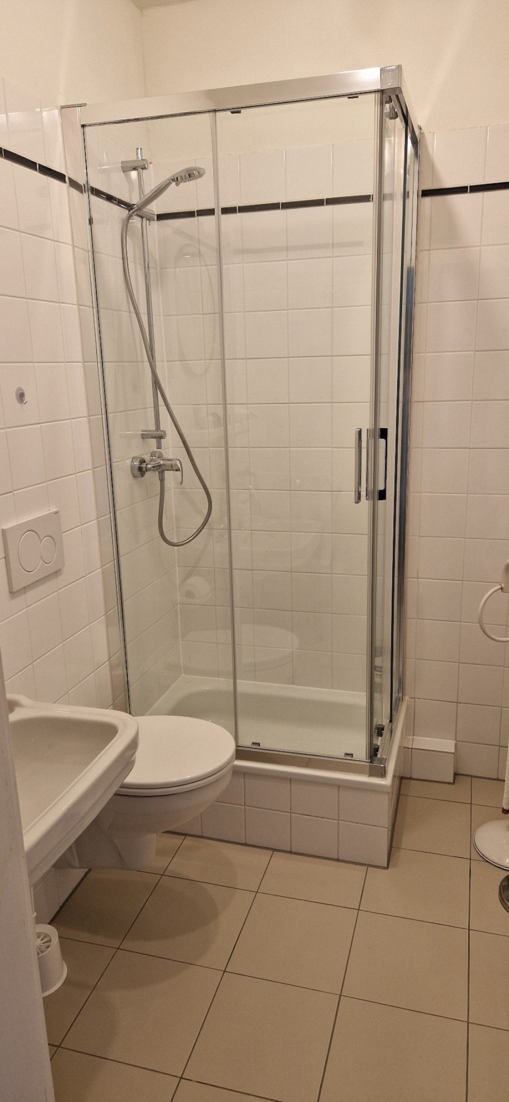 1-Zimmer-Wohnung Innenstadt Rathausstrasse  30 - eigene Dusche