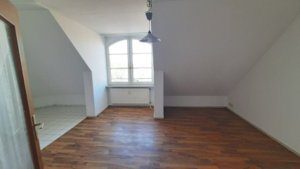 Anzeigenbild: NEU: Studentenwohnung direkt an der Hochschule - sofort frei!