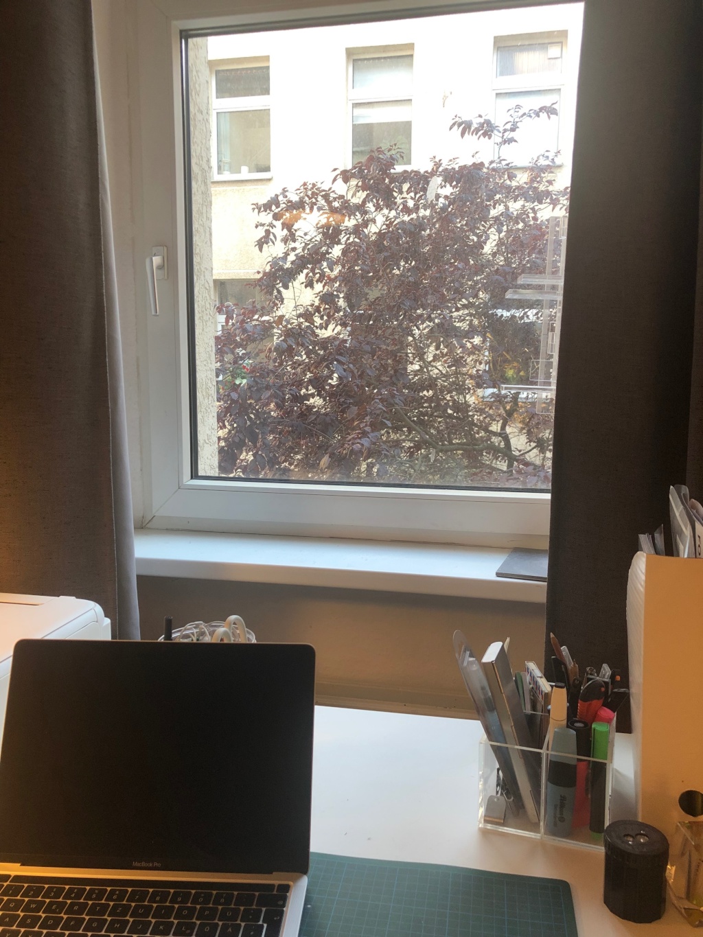1-Zimmer-Wohnung Helmholtzkiez Lychnener Str. - Schreibtisch