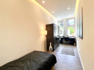★AB 01.12.26★ - WG IN SOLLN MIT POOL, SAUNA, GARTEN! Raum 1