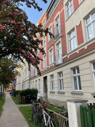 Anzeigenbild: freshes WG Zimmer in noch fresheren 3er WG :)