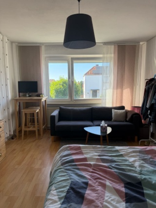 Anzeigenbild: Zimmer in 4er WG
