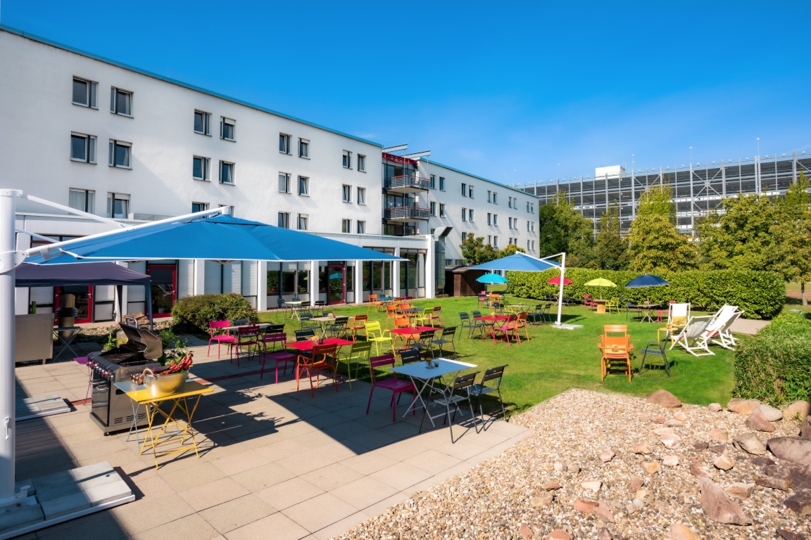 Ihr modernes Studentenzimmer in einem Hotel – eigenes Bad, WLAN, Fitnessraum, Parkplatz & mehr! Your modern student room in a hotel – private bathroom, Wi-Fi, gym, parking & more! – Hilpertstraße 27, 64295 Darmstadt Darmstadt – Vorschaubild 12