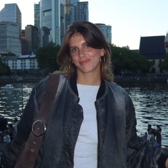Anzeigenbild: Suche WG-Zimmer in Berlin