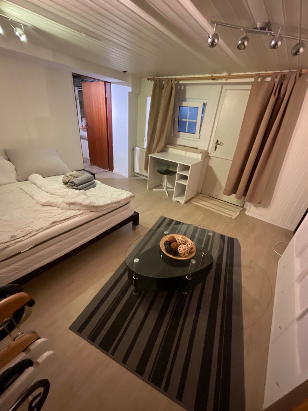 Souterrain Zimmer mit separater Küche und Badezimmer – Mustermann str 1, 51143 Köln Porz – Vorschaubild 9