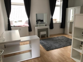 Anzeigenbild: Großes 2er WG Zimmer in der Oberstadt