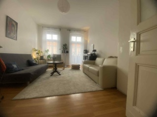 Apartamento de 2 habitaciones con balcón en Lichtenberg (31.07 - 25.08) – Ideal para parejas