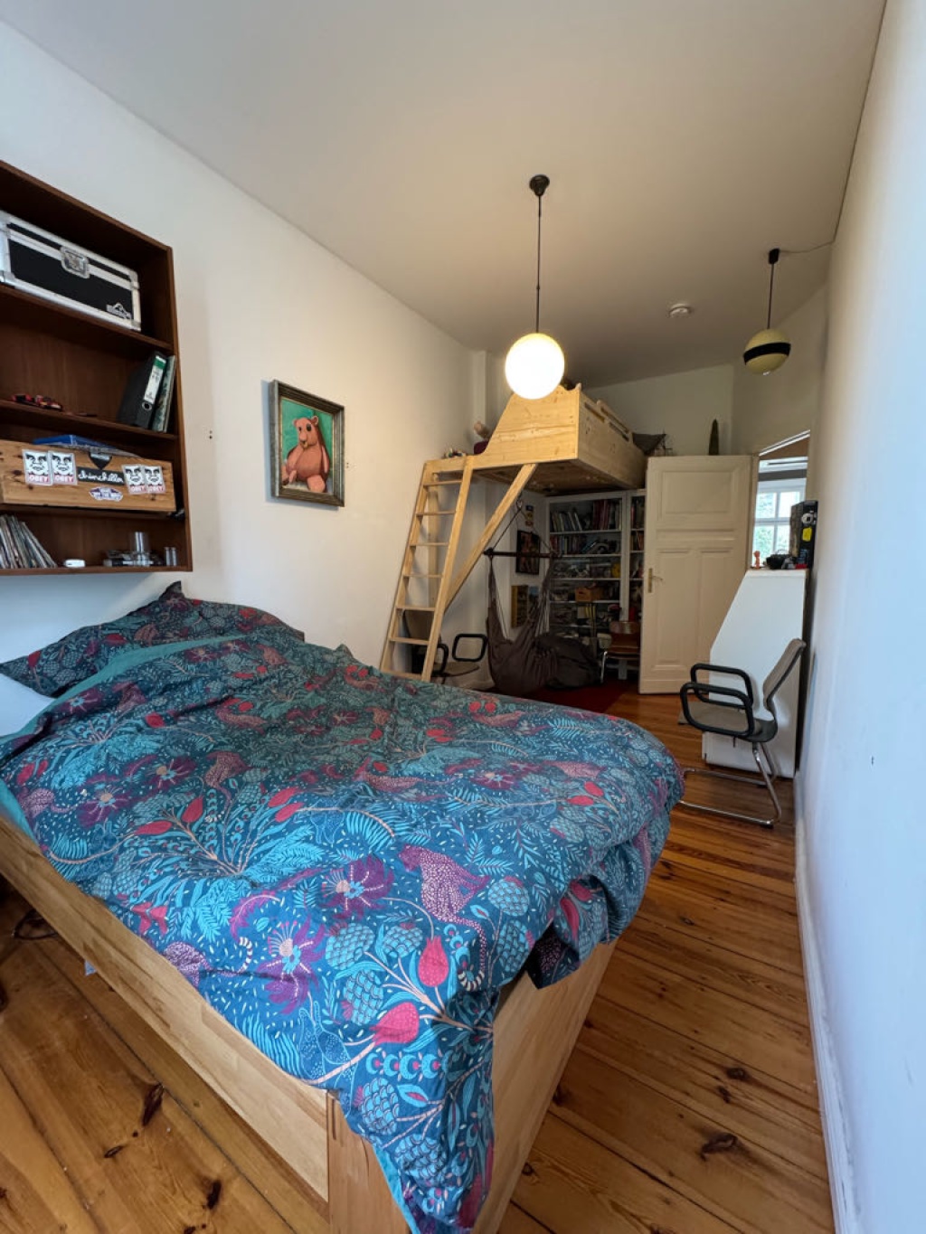 Apartamento Neukölln Karl-Kunger-Str.  63 - Bett 140x200 im Schlafzimmer, hinten das Kinderhochbett