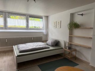 Anzeigenbild: 1-Zimmer-Wohnung möbliert an Referendar*innen zu vermieten