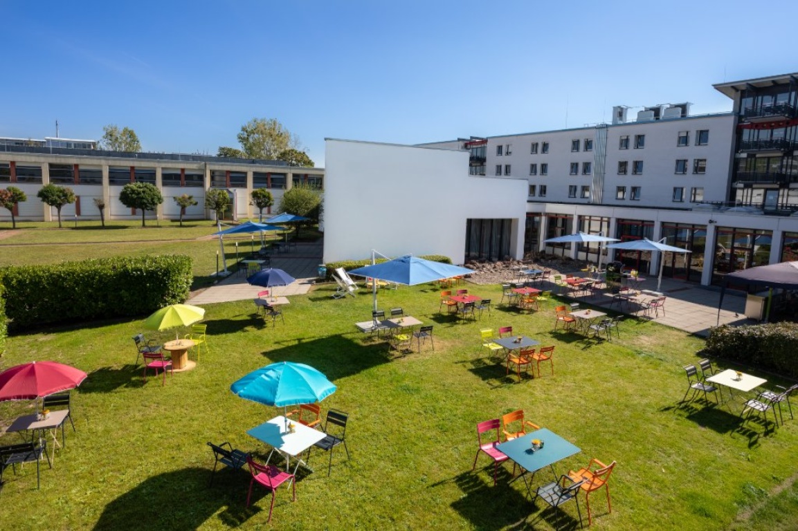 Ihr modernes Studentenzimmer in einem Hotel – eigenes Bad, WLAN, Fitnessraum, Parkplatz & mehr! Your modern student room in a hotel – private bathroom, Wi-Fi, gym, parking & more! – Hilpertstraße 27, 64295 Darmstadt Darmstadt – Vorschaubild 13