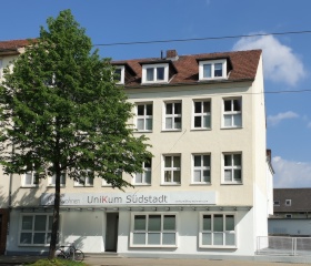 WGs mit Bestausstattung - modern, ruhig, große Wohnküchen, Spülmaschine, Waschküche, Garten: Große, mittlere, kleine WG-Zimmer in großzügigen Wohnungen, Top Lage in der Südstadt direkt am Staatspark Karlsaue - verkehrsberuhigte Zone nachts 22-6 Uhr