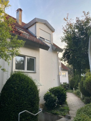 Anzeigenbild: WG-NEUGRÜNDUNG - ca. 15m2 Zimmer mit großem Fenster