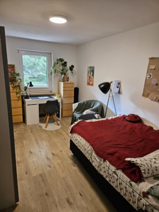 Imagen del anuncio: WG habitación en buena ubicación tranquila (primero por 1 año, extensión posible