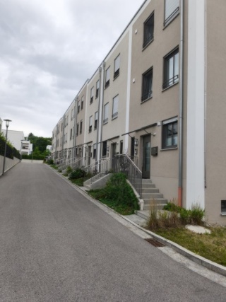 Imagen del anuncio: Hermosa casa adosada de 5 habitaciones con cocina equipada y amplio jardín en Regensburg Brandberg-Keilberg