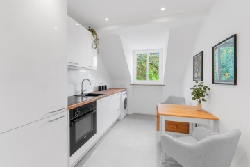 (M) ZIMMER FREI AB 01.09