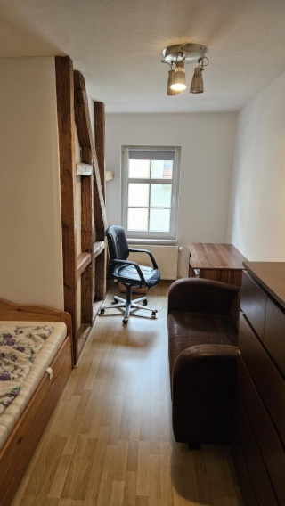 Ad image: Central, cozy student lounge for first semester with charm and nice people
