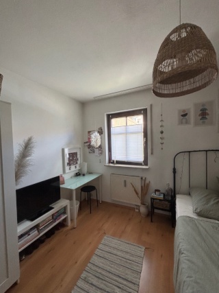 Imagen del anuncio: Acogedor y tranquilo WG sala (con muebles)