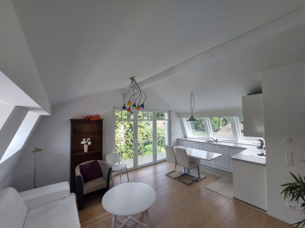 3 möbl. Zi 68 qm inkl Pantry u Balkon für 1-3 Pers ruhig u grün in Meiendorf U1/Bus 24 – Von-Suppé-str. 37d, 22145 Hamburg Meiendorf – Vorschaubild 5