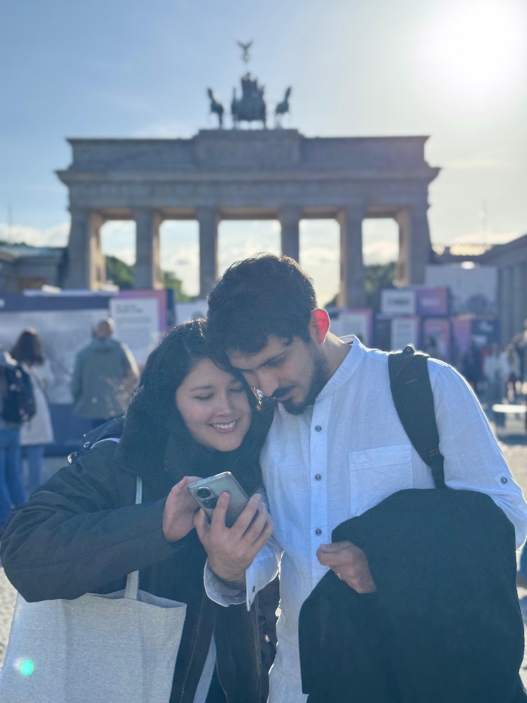 Anzeigenbild: kürzlich verheiratetes Studierenden-Pärchen braucht eine Wohnung