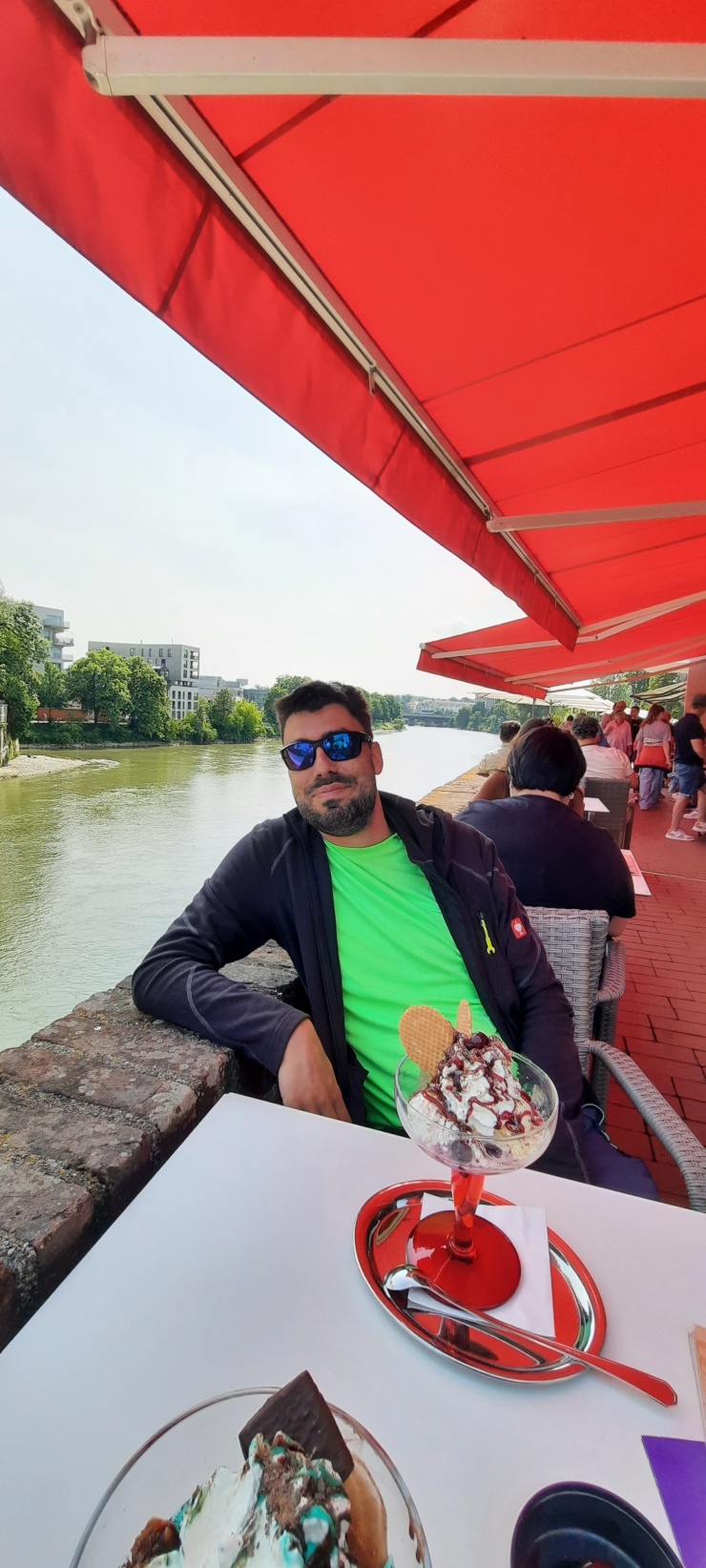 Ad image: WG in Wagnerstraße 125 is looking for the 3rd Roommate for the 3 er-WG Price 425 Euro + radio fees and internet extra