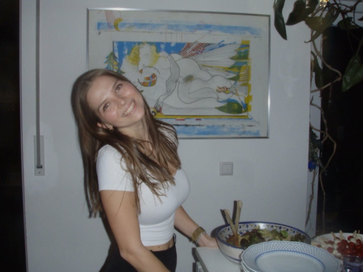 Imagen del anuncio: 4 chicas buscando un hogar