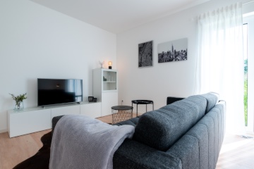 Anzeigenbild: Vollausgestattete möblierte 2-Zimmer-Wohnung (ab November frei)