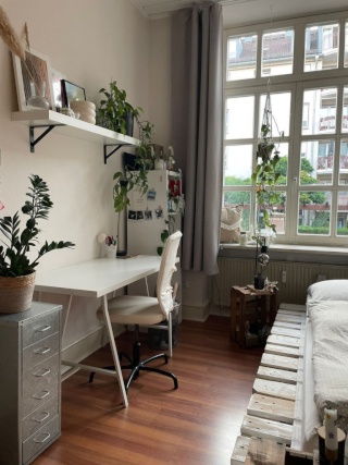 Imagen del anuncio: Bright WG room near Schillerplatz zum 01.09.