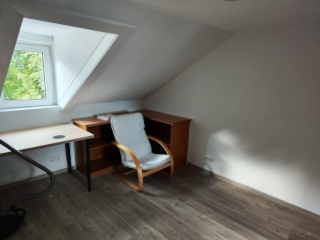 Anzeigenbild: Teilmöbliertes WG-Zimmer 16 m^2 in der Ludwigstraße 55