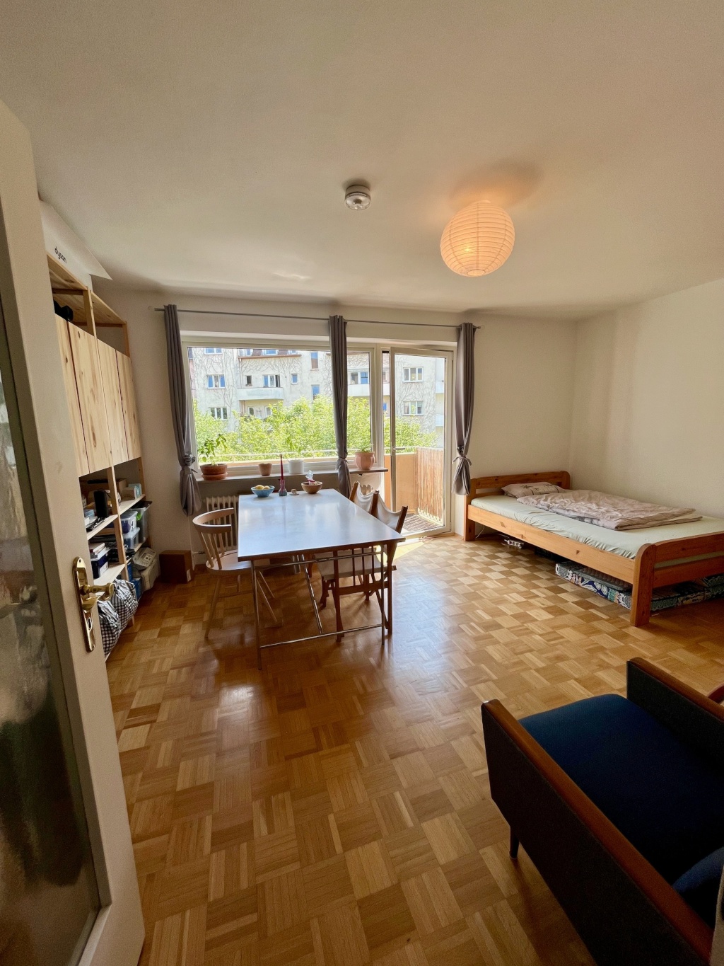 Helle 1-Zimmer-Wohnung mit Balkon in Schwabing (Untermiete ab 6 Mon.) – 80803 München Schwabing-West/Schwabing-Freimann – Vorschaubild 2