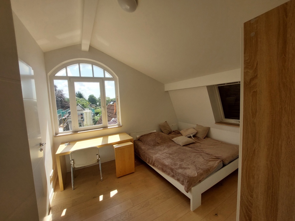 3 möbl. Zi 68 qm inkl Pantry u Balkon für 1-3 Pers ruhig u grün in Meiendorf U1/Bus 24 – Von-Suppé-str. 37d, 22145 Hamburg Meiendorf – Vorschaubild 7