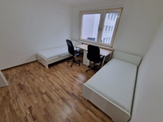 Anzeigenbild: 1 Platz in einem Gemeinschaftsraum für 2 Personen in der Nähe von HBF