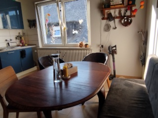 Imagen del anuncio: 1 o 2 habitaciones en cómodo apartamento luminoso situado en Mayen-Zentrum con gran cocina y balcón soleado