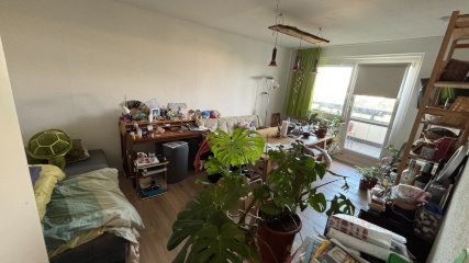 Anzeigenbild: Kleine, vollmöblierte 1-Zimmer-Wohnung mit Top-Anbindung nach Berlin