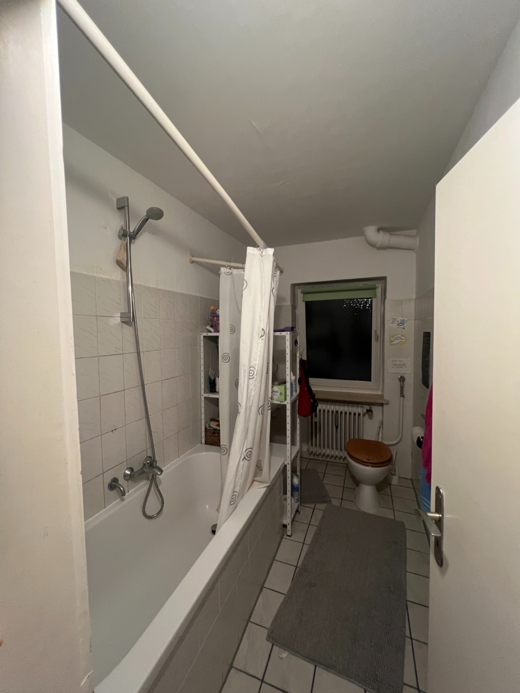 Flatshare München Silcherstr - Badezimmer mit WC