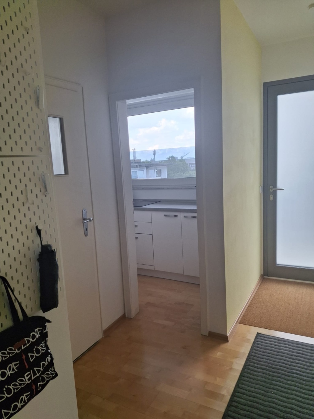1-Zimmer-Apartment am Hofgarten (nur 1 Person, ab Sept 2026) – 40479 Düsseldorf Pempelfort – Vorschaubild 4