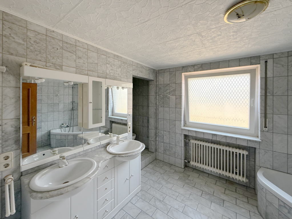 WG-Zimmer Dietersweiler Geschwister-Scholl-Straße 2 - Bad Nr. 1